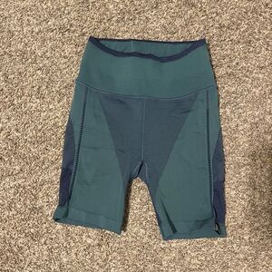 Athleta shorts M